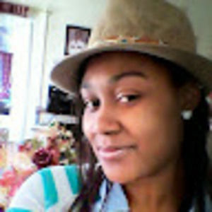 Meet your Posher, Chloe